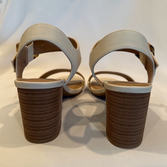 LOFT Women’s Ivory Sandals, Size 8M.  NWOT in excellent condition! - Picture 2 of 7